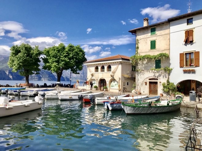 Acquistare casa sul lago di Garda, pro e contro